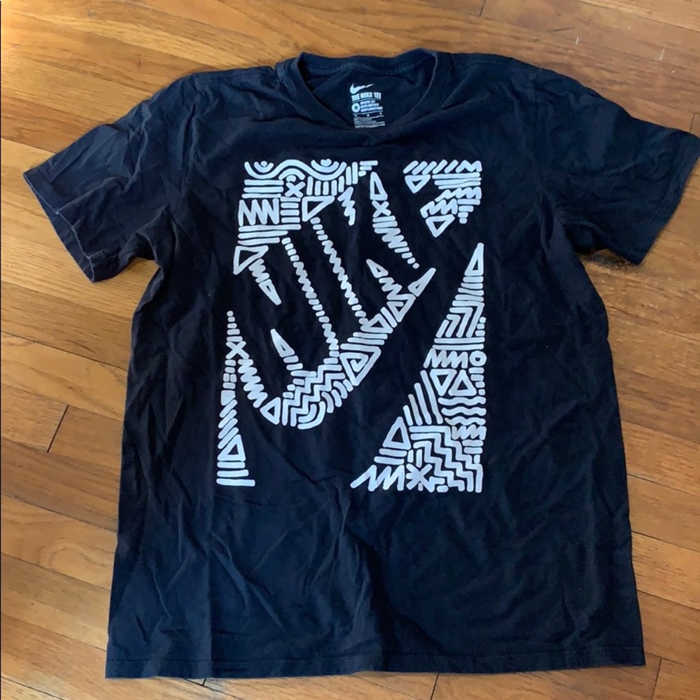 Nike Tribal Name Tee Shirt Medium